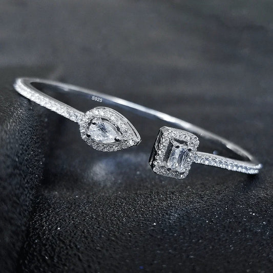 The Cassandra Pear Bracelet