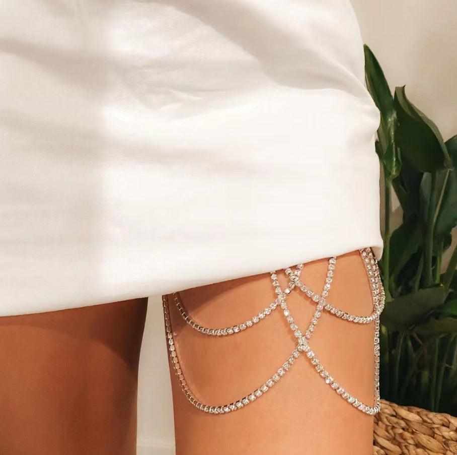 The Queen's Weaving Leg Chain