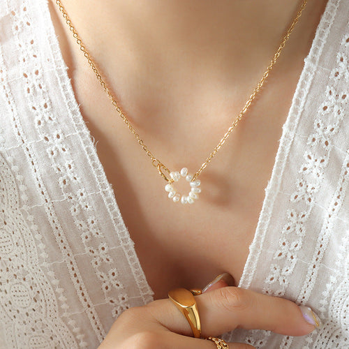 Solara Pearl Wreath Gold Necklace
