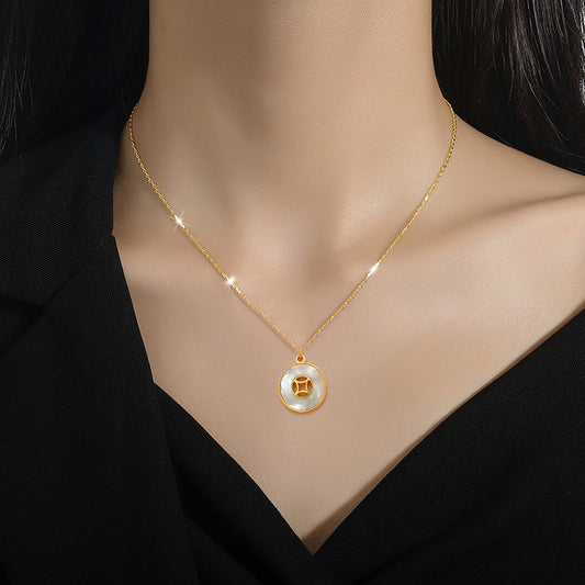 Luxor Gold Shell Pendant