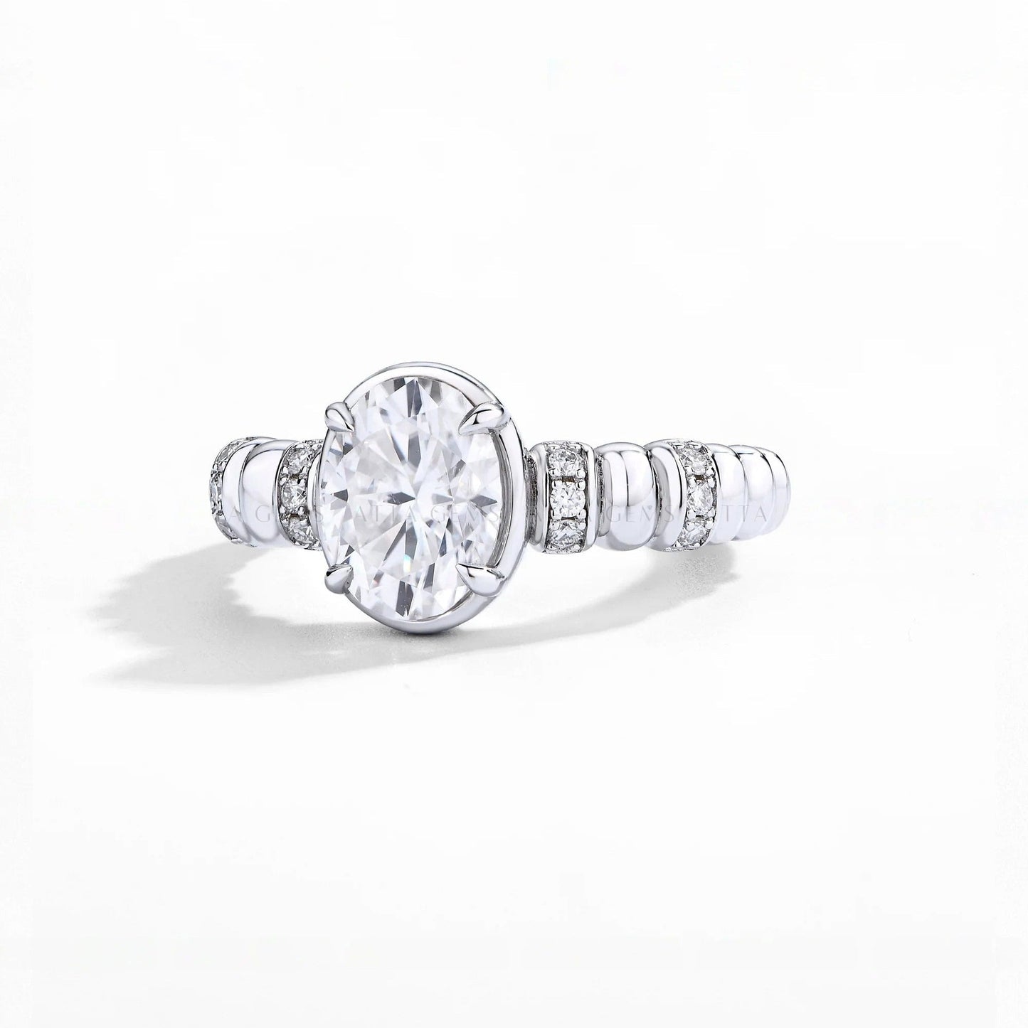 Lunelle Oval Ring